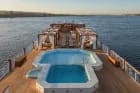 Piscina Jaz Senator — Cubierta con Vistas al Río Nilo en Egipto